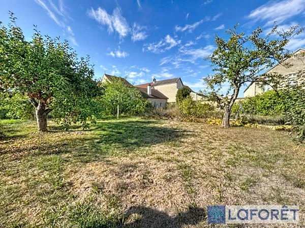 Terrain 603 m²
