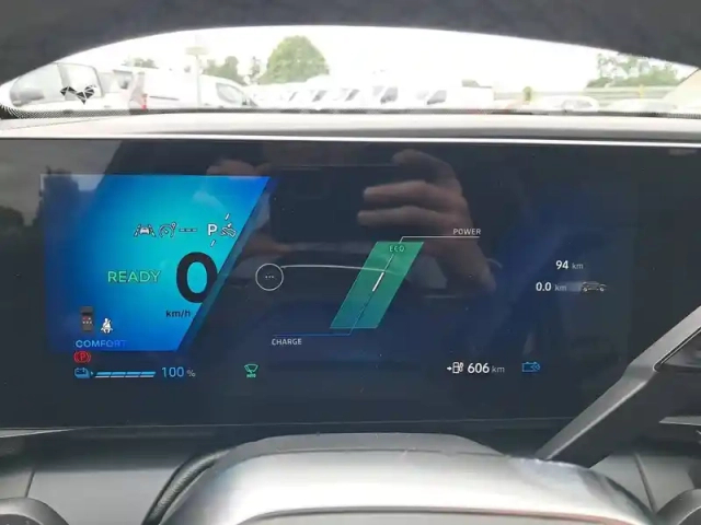 Renault Scenic e-tech électrique 220 ch grande autonomie — photo 10