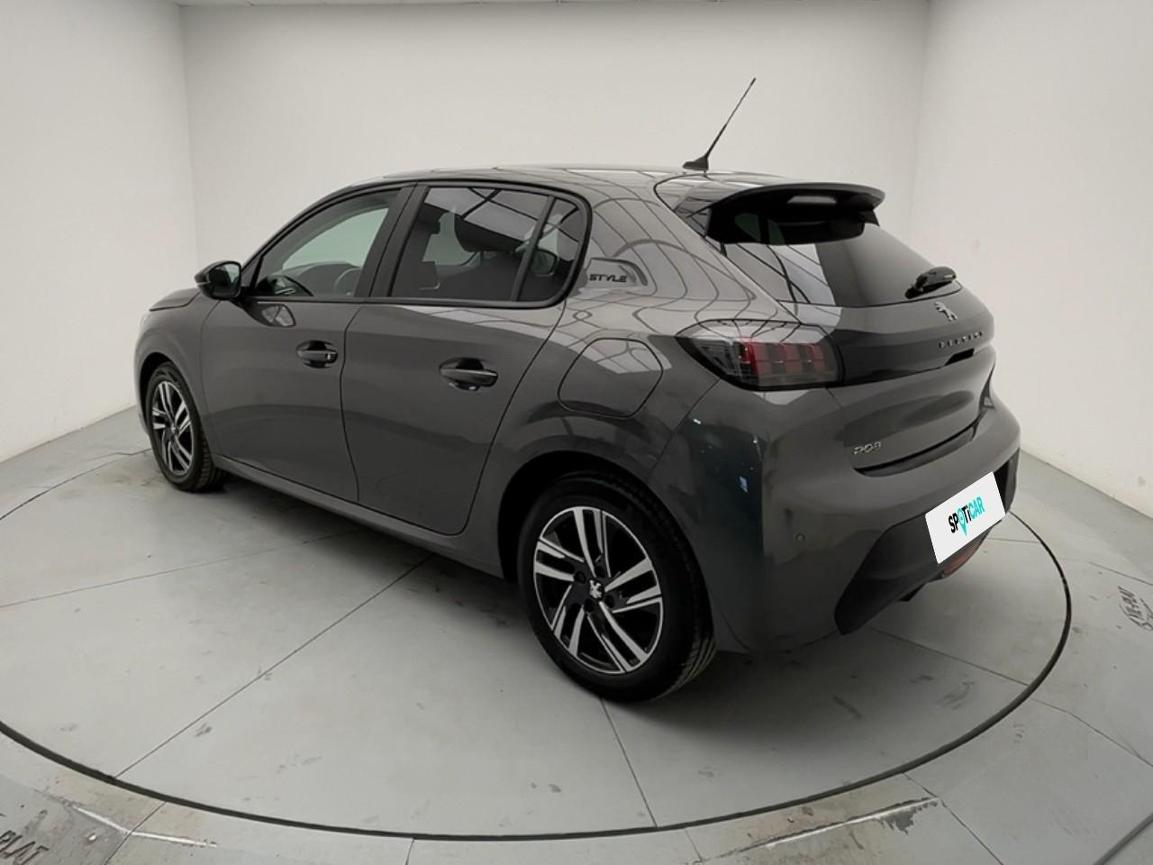Peugeot 208 puretech 100 s&s bvm6 style — photo 3
