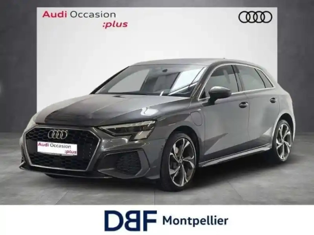 Audi A3 40 tfsie 204 s tronic 6 s line