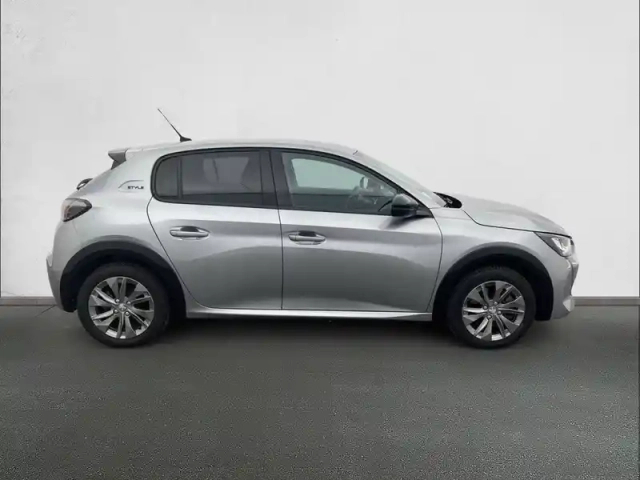 Peugeot 208 electrique 50 kwh 136ch — photo 25