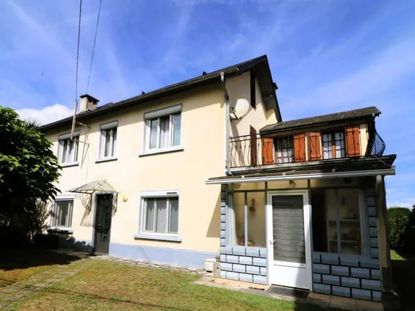 Maison 9 pièces 180 m²