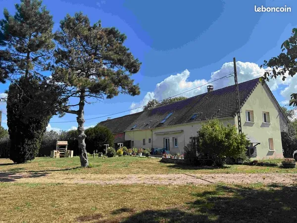 Maison 14 pièces 370 m²