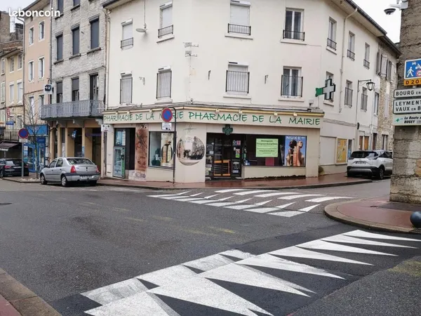 Commerce 121 m²