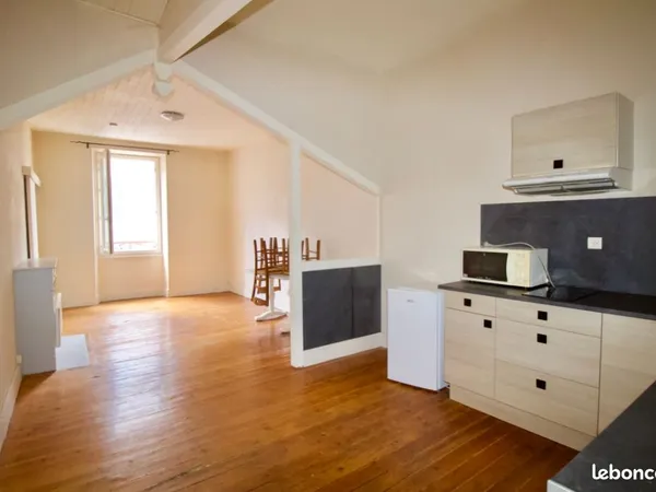 Studio 1 pièce 29 m²
