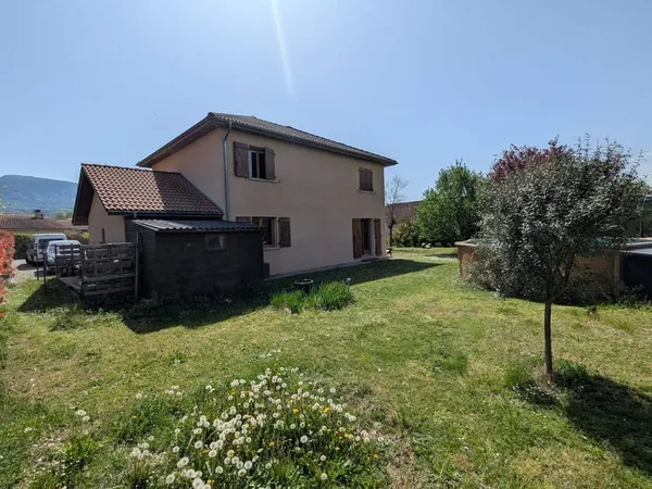 Maison 6 pièces 138 m²