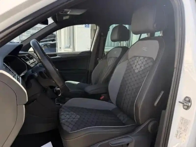 Volkswagen Tiguan 2.0 tdi 150ch r-line dsg7 — photo 10