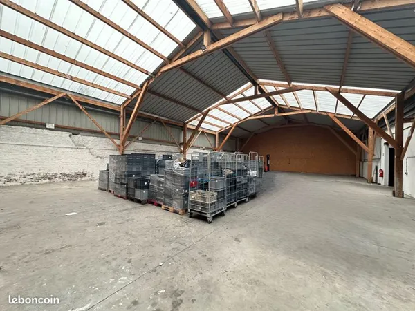 Local 500 m² WASQUEHAL
