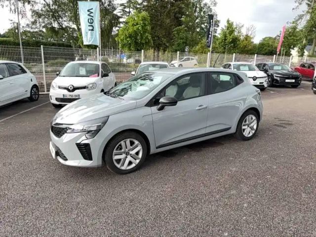 Renault Clio blue dci 100 ch gsr2