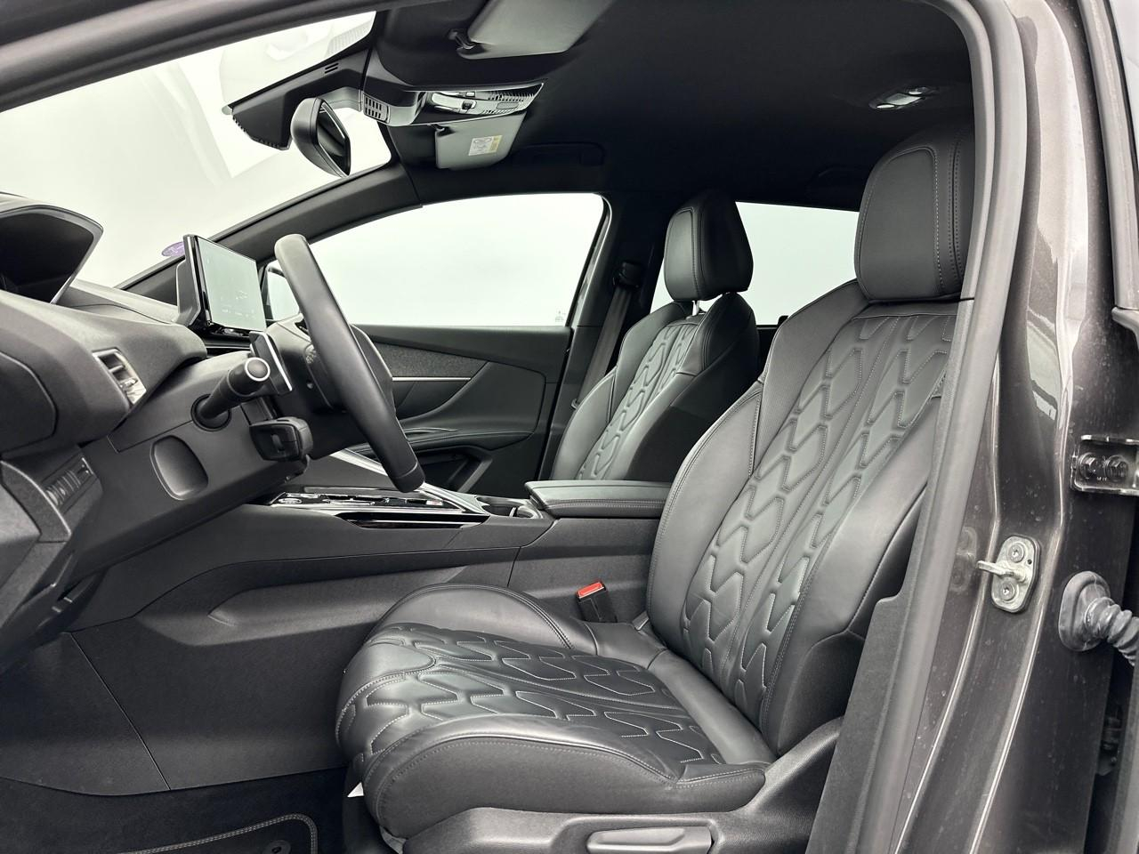 Peugeot 5008 puretech 130ch s&s eat8 allure pack — photo 9