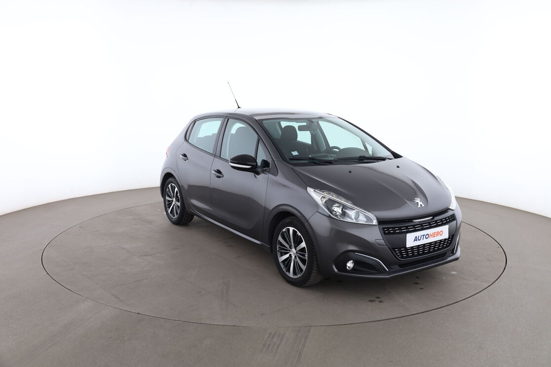 Peugeot 208 1.2 PureTech Active — photo 7