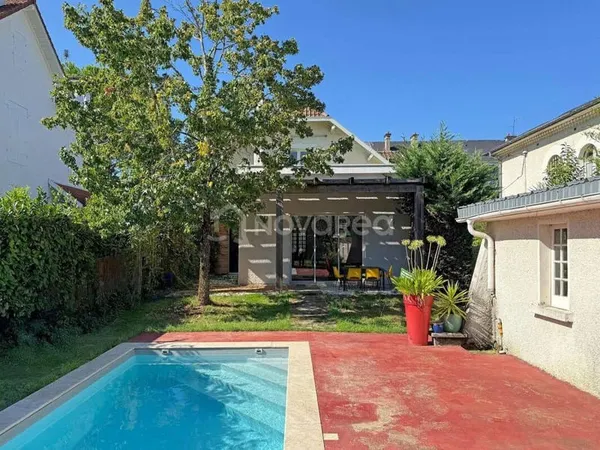 Maison 7 pièces 145 m²