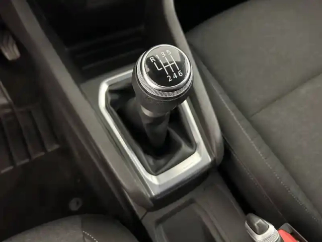 Renault Clio blue dci 85 — photo 44
