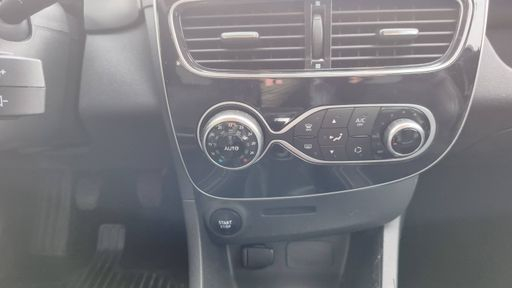 Renault Clio 1.5 dCi 90 - Intens – 2019 – 98082 km – Diesel – Boîte Manuelle — photo 21