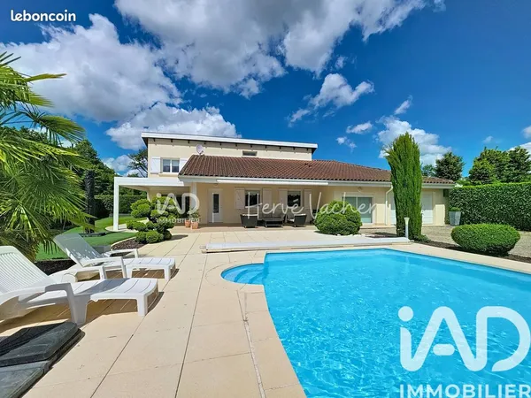 Maison familiale 6 pièces 166 m²