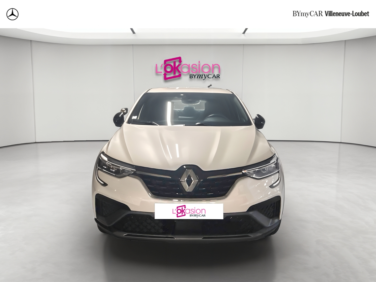 Renault Arkana E-Tech 145 - 21B — photo 8