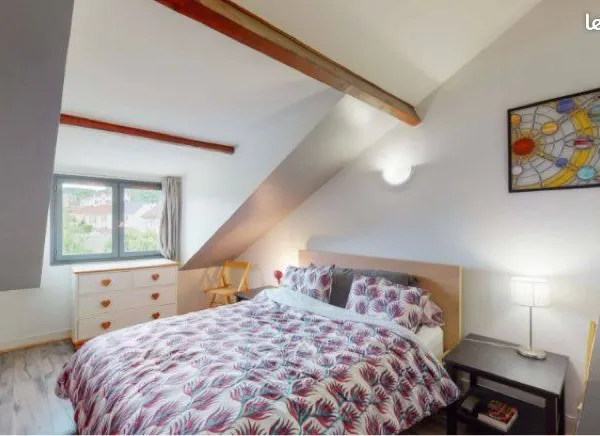 Nanterre - T3 meublé rénové - 2 chambres - 74 m²