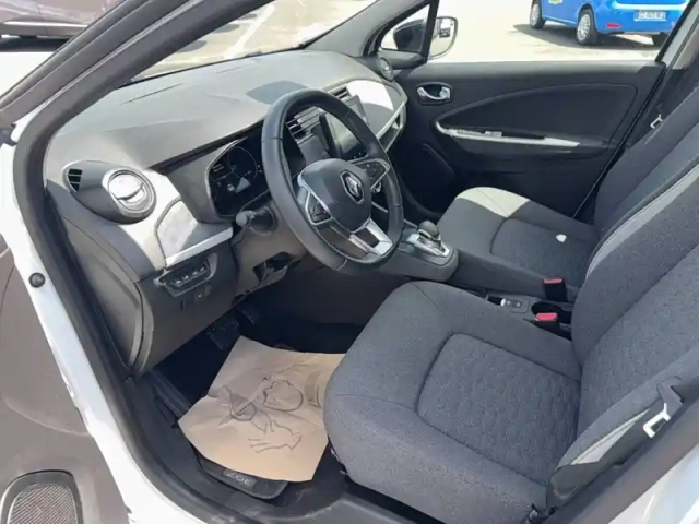 Renault Zoé zoe r110 - my22 — photo 10