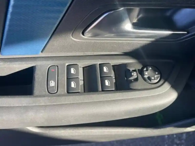 Citroën C4 moteur électrique 136ch (100 kw) shine automatique — photo 12