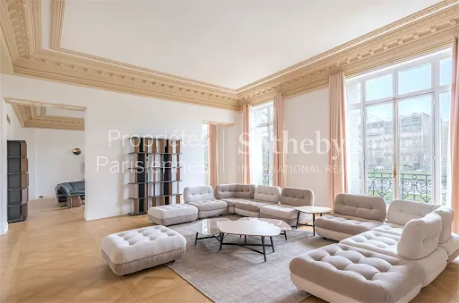 Appartement 8 pièces 463 m²