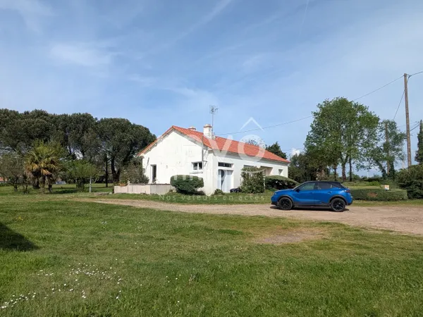 Maison familiale de 90m² habitable avec hangar de 440m²