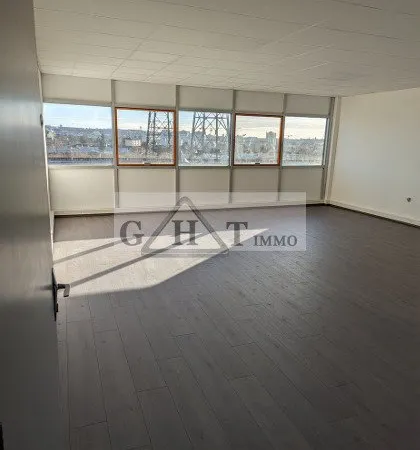 A VENDRE NEUILLY SUR MARNE BUREAUX 300M2