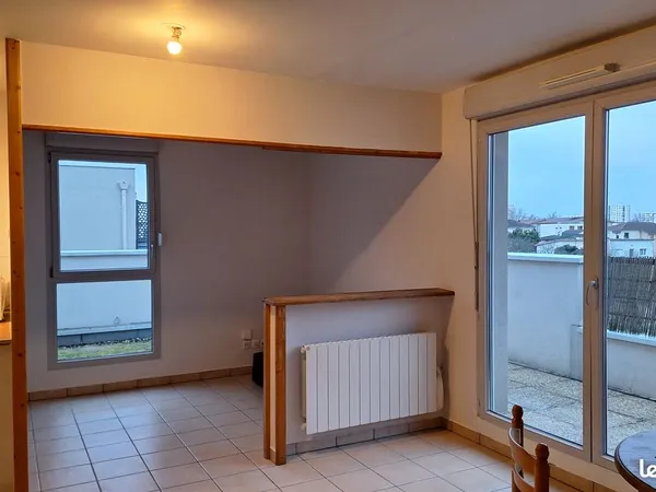 T2bis Balcon+Garage à Vaulx/V Village - Grand Lyon