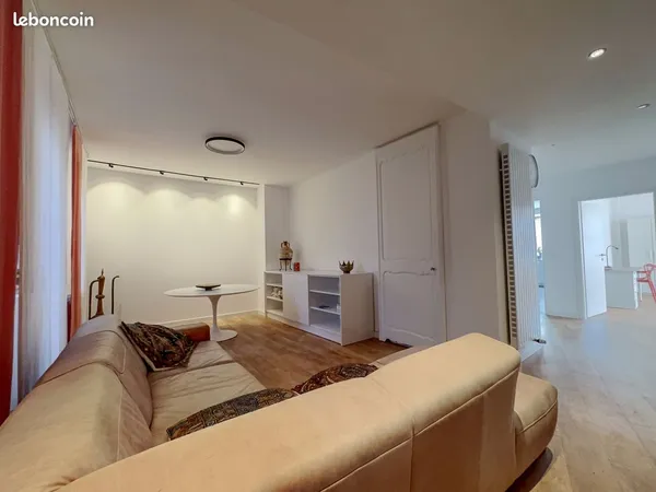 Appartement 6 pièces 180 m²