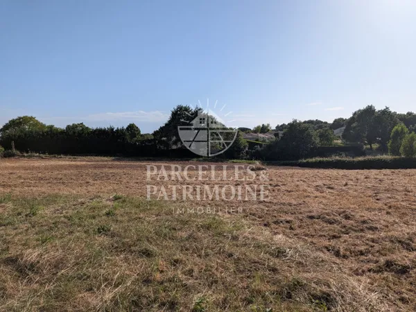 Terrain 837 m²
