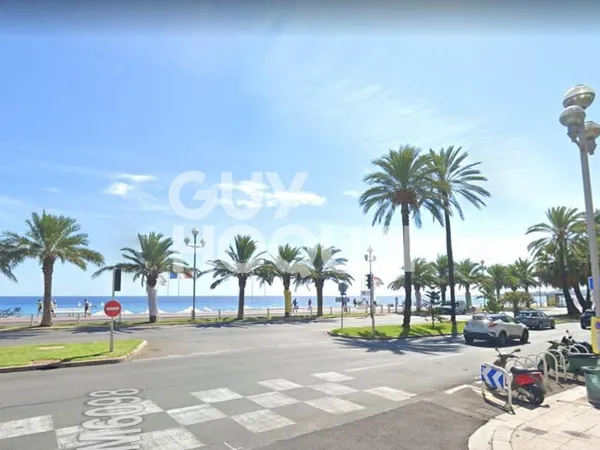 NICE PROMENADE/ STUDIO RÉNOVÉ À DEUX PAS DE LA MER