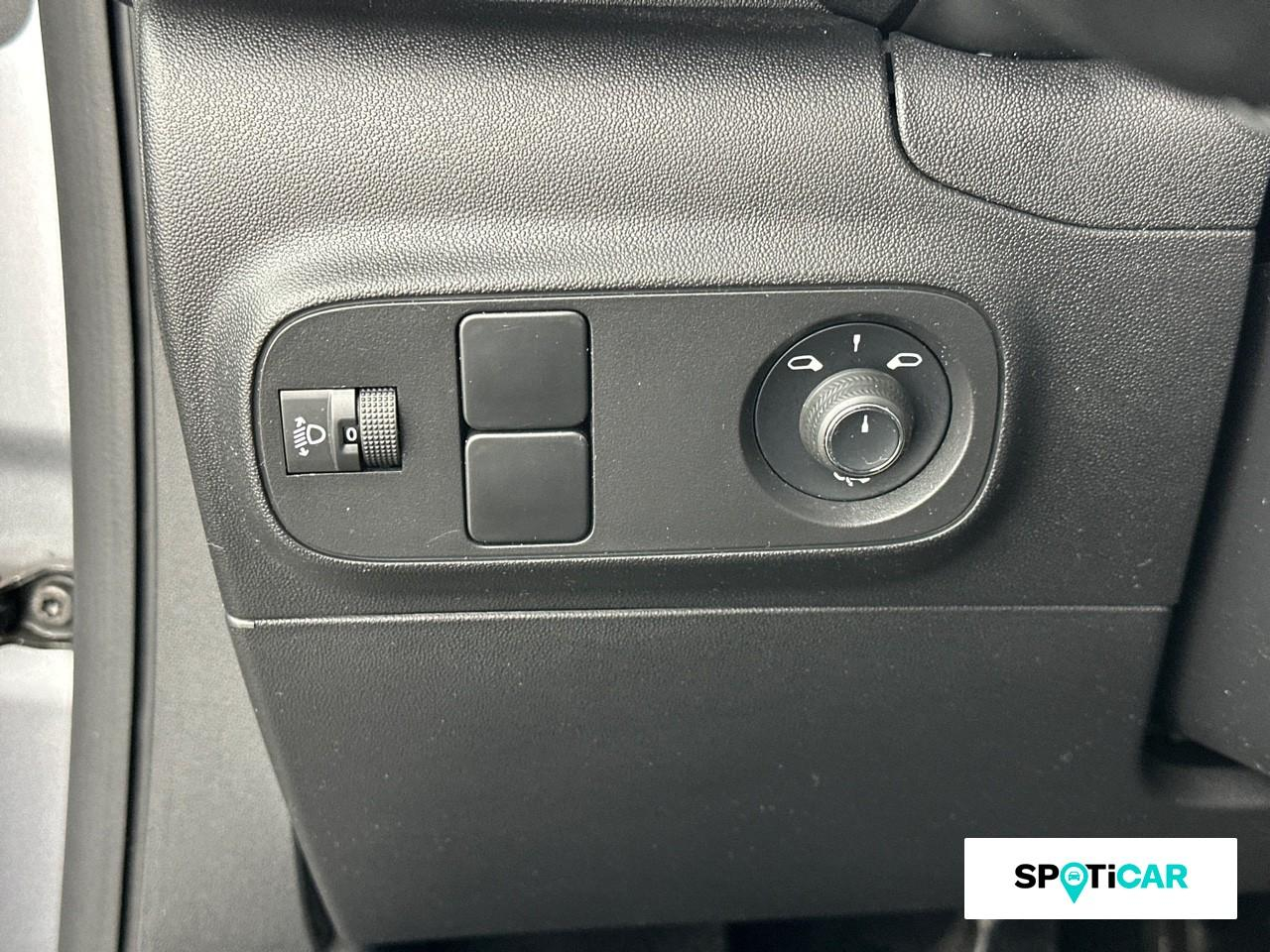 Citroën C3 1.5 bluehdi 100ch s&s shine pack e6.d — photo 17