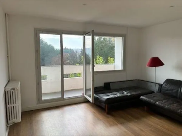 3 pièces refait à neuf, vue dégagée