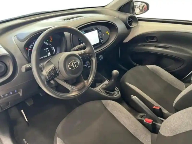 Toyota Aygo X 1.0 vvt-i 72ch active business my23 — photo 14