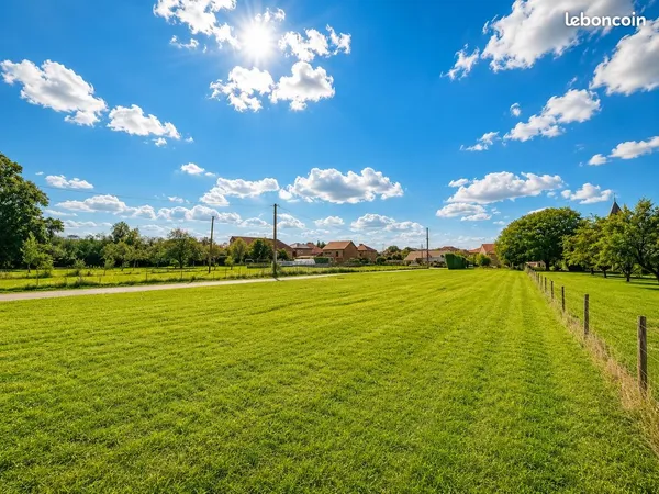 SUPERBE TERRAIN À BÂTIR DE 1916 m² - VIABILISÉ & LIBRE DE CONSTRUCTEUR