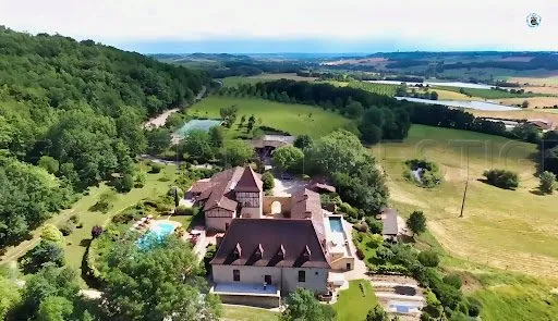 Propriété 900 m²