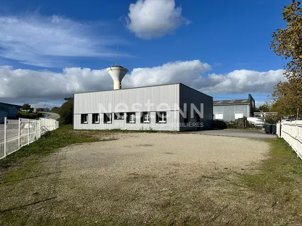Entrepôt / local à louer- Zone du Prat VANNES