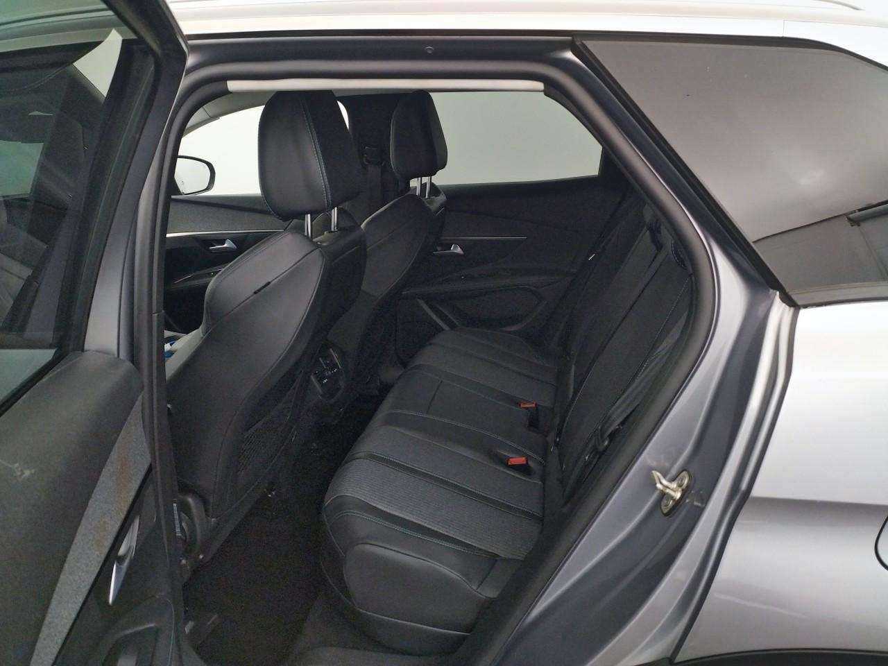 Peugeot 3008 hybrid 225 e-eat8 allure pack — photo 13