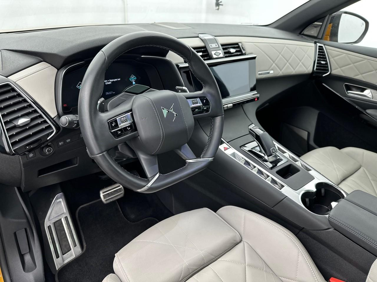 Ds Ds 7 crossback crossback hybride e-tense 300 eat8 4x4 rivoli — photo 8