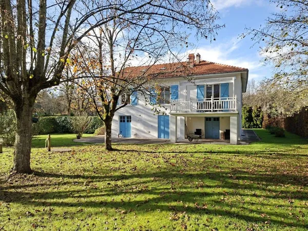 Maison 6 pièces 185 m²