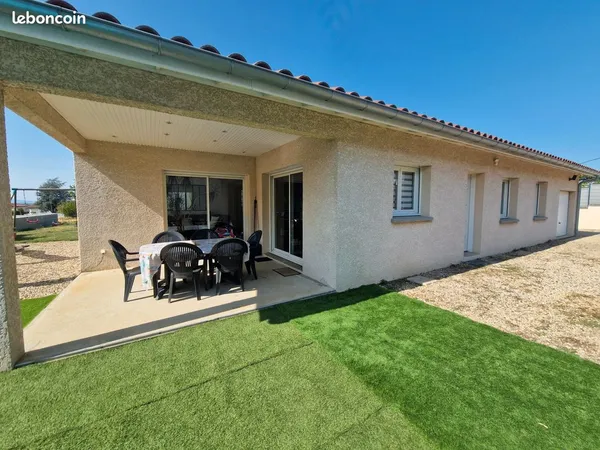 Belle villa p-p 117m² hab / Garage / Terrain plat 800m² / Calme et Vue