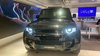 Land-Rover Defender 110 2.0 P300e PHEV Black Edition — photo 2