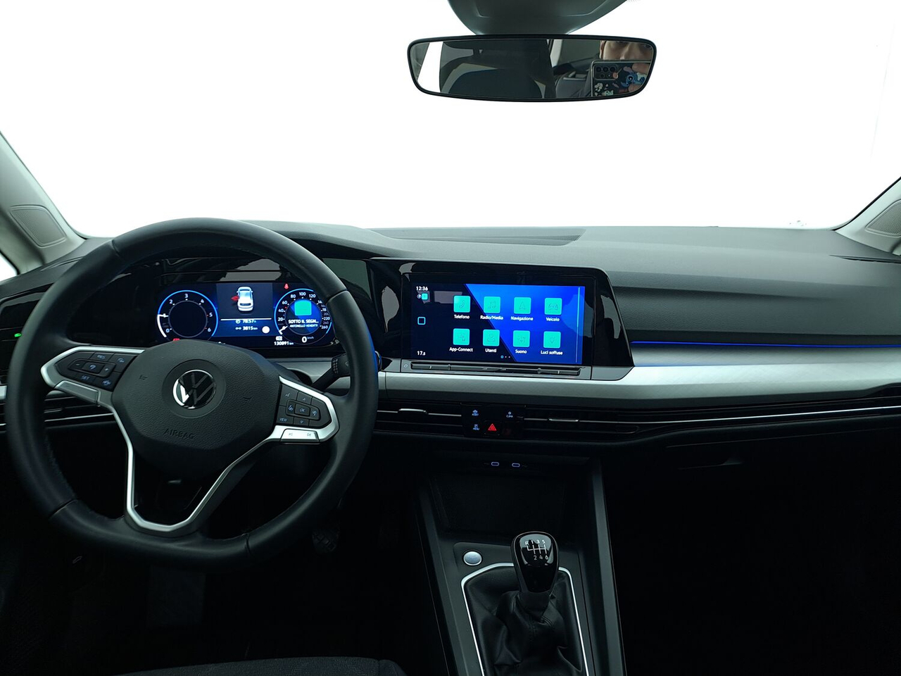 Volkswagen Golf 8 — photo 13