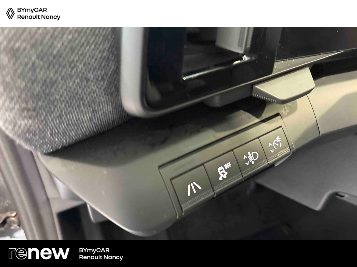 Renault Megane E-Tech EV60 220 ch super charge — photo 21