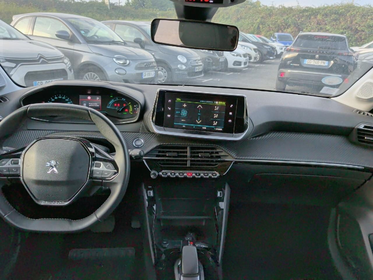 Peugeot 208 electrique 50 kwh 136ch style — photo 2
