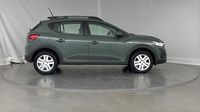 Dacia Sandero 1.0 TCe 90ch Stepway Expression — photo 4