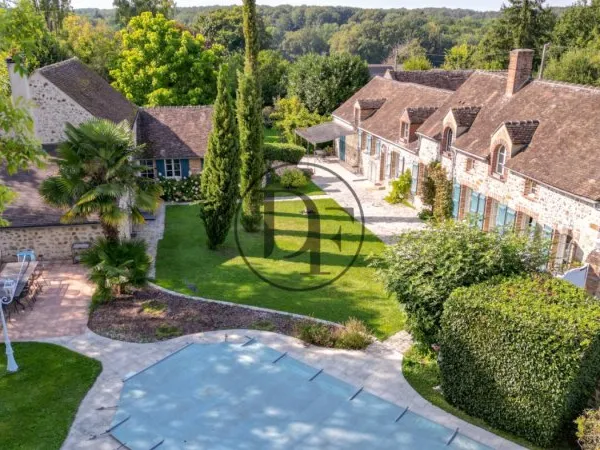 Propriété - 258m²