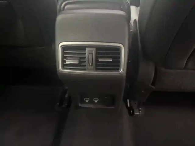 Renault Kadjar blue dci 115 edc — photo 30