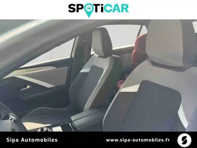 Opel Astra 1.2 turbo hybride 145 ch e-dct6 — photo 12