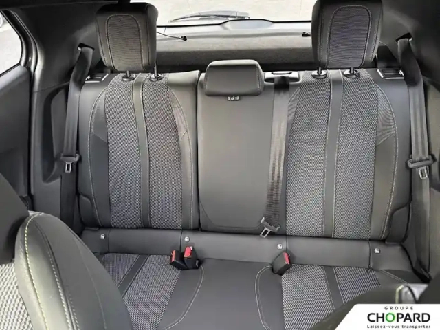 Peugeot 2008 hybrid 136 e-dcs6 — photo 42