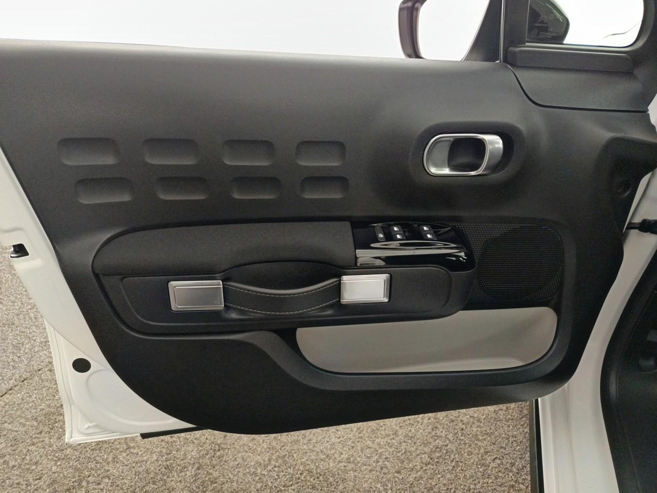 Citroën C3 puretech 83 s&s bvm5 shine — photo 19